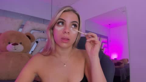 Emily online show from 12/15/25, 11:36