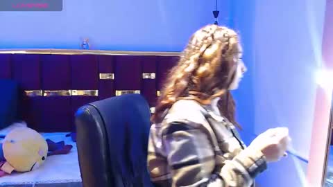 emily fox 3 online show from 11/01/25, 12:18