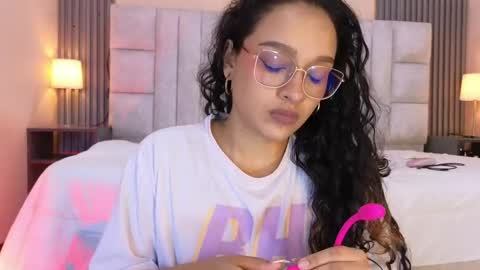 Emily online show from 06/07/26, 05:49