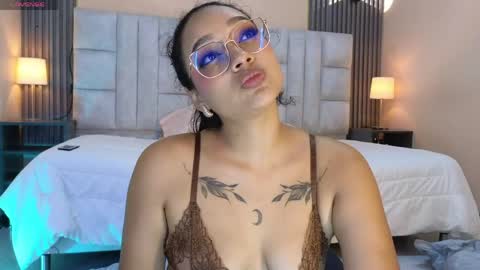 Emily online show from 06/09/26, 07:03