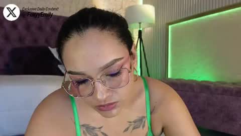 Snapshot of emily_foxyy chatting on 06/29/26, 07:03 Emily online show from 06/29/26, 07:03