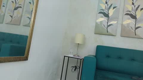 emily_gaviria1 online show from 04/19/26, 12:26