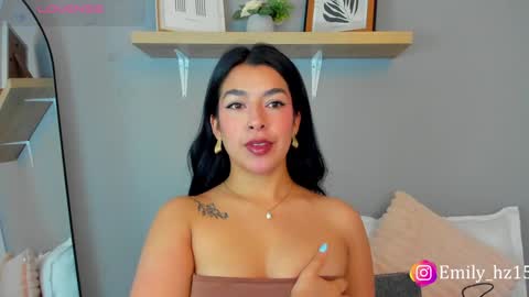 Emily online show from 02/02/25, 12:13