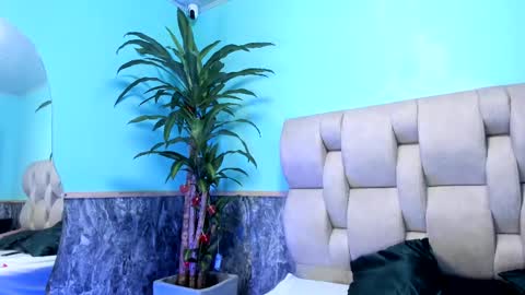 Snapshot of emily_jones3 chatting on 03/04/25, 09:00 Emily online show from 03/04/25, 09:00