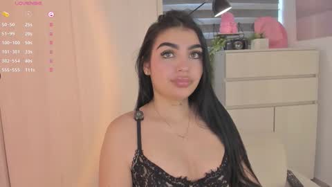 EmilyKenner  Independent model  online show from 10/21/25, 11:11