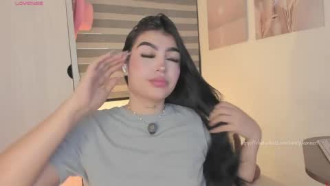 EmilyKenner  Independent model  online show from 03/30/26, 12:28