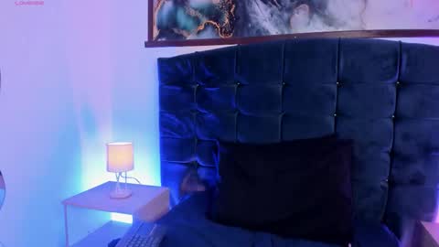 Emily  online show from 11/07/25, 02:50