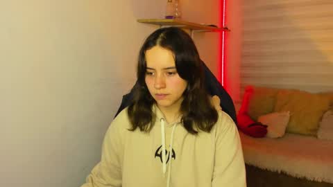 emily_lindey online show from 11/09/25, 03:05