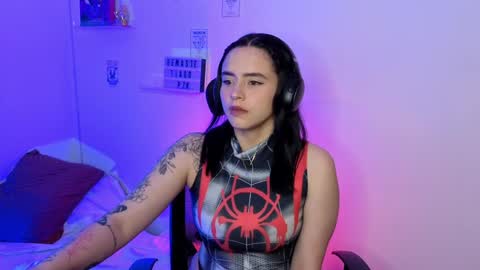 Emily Lindey online show from 03/31/26, 05:52