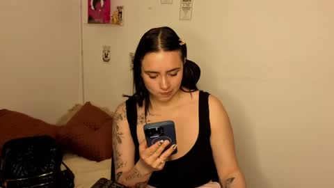 Emily Lindey online show from 04/23/26, 02:35