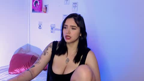 Emily Lindey online show from 04/25/26, 04:15