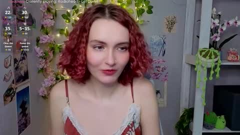 Snapshot of emily_lune chatting on 02/04/26, 04:07 Emily online show from 02/04/26, 04:07