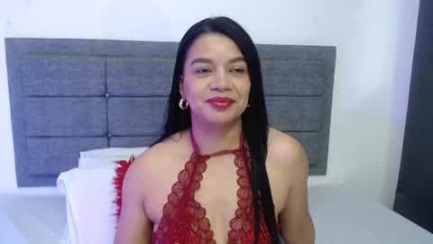 emily_milff online show from 06/26/26, 11:58