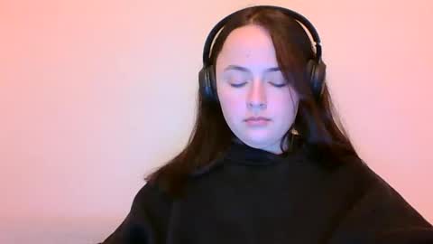 emily_morning_dew online show from 01/24/25, 04:49