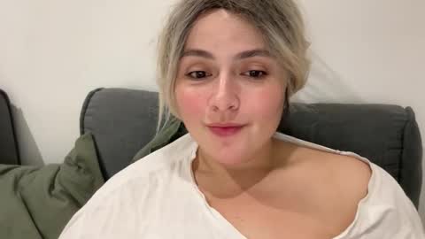 emily_morning_dew online show from 09/09/25, 08:52