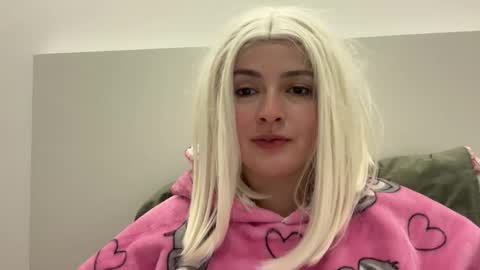 emily_morning_dew online show from 12/21/25, 11:39