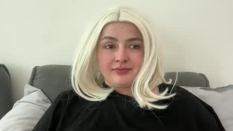 emily_morning_dew online show from 03/27/26, 08:37