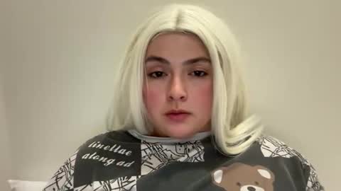 emily_morning_dew online show from 04/10/26, 06:56