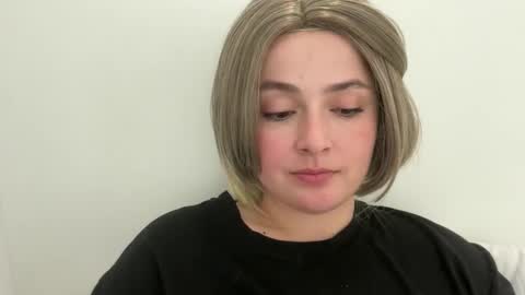 emily_morning_dew online show from 04/17/26, 12:52