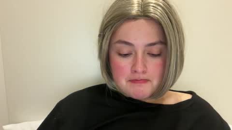 emily_morning_dew online show from 04/22/26, 07:26