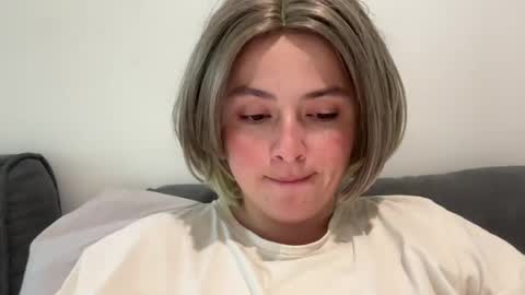 Snapshot of emily_morning_dew chatting on 07/12/26, 05:26 emily_morning_dew online show from 07/12/26, 05:26