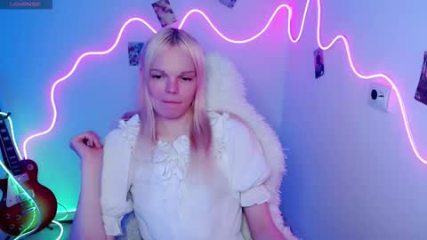 Lia online show from 10/28/25, 09:39