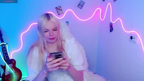 Lia online show from 11/03/25, 03:13