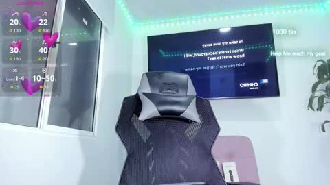 emily_palmeer online show from 10/14/25, 10:27