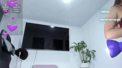 emily_palmeer online show from 11/19/25, 10:26