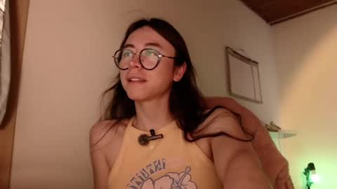 emily_pearl_ online show from 12/06/24, 09:02