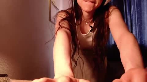 emily_pearl_ online show from 12/12/24, 08:53