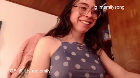 emily_pearl_ online show from 02/13/26, 09:11