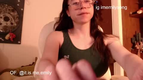 emily_pearl_ online show from 03/03/26, 10:26