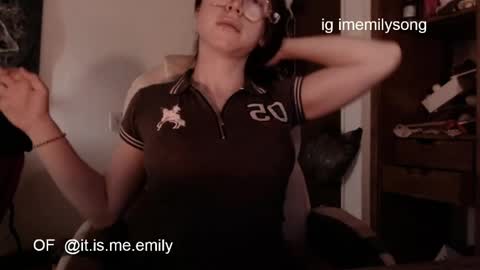 emily_pearl_ online show from 04/10/26, 10:14