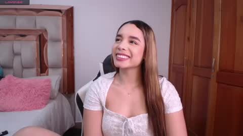 Snapshot of emily_poarch chatting on 04/30/26, 10:58 emily online show from 04/30/26, 10:58