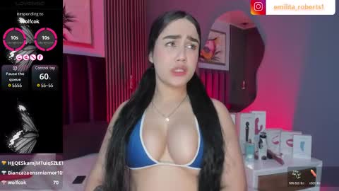 Snapshot of emily_roberts1 chatting on 01/26/25, 03:36 Emily online show from 01/26/25, 03:36
