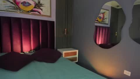 Snapshot of emily_roberts1 chatting on 02/10/25, 01:22 Emily online show from 02/10/25, 01:22
