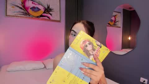 Snapshot of emily_roberts1 chatting on 02/20/25, 12:57 Emily online show from 02/20/25, 12:57