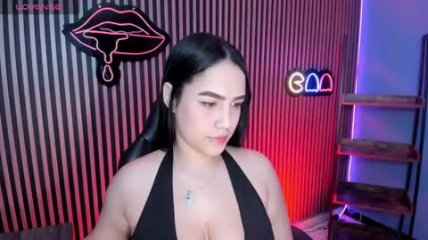 Snapshot of emily_roberts1 chatting on 03/02/25, 03:24 Emily online show from 03/02/25, 03:24