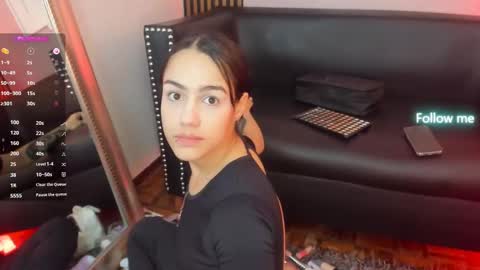 Snapshot of emily_roberts1 chatting on 09/09/25, 12:48 Emily online show from 09/09/25, 12:48