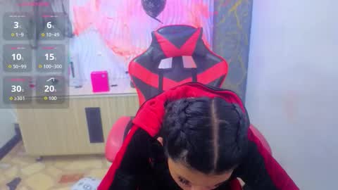       online show from 10/31/25, 11:44