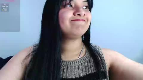 Snapshot of emily_rousee1 chatting on 03/17/26, 03:00 Sofia Gomez online show from 03/17/26, 03:00