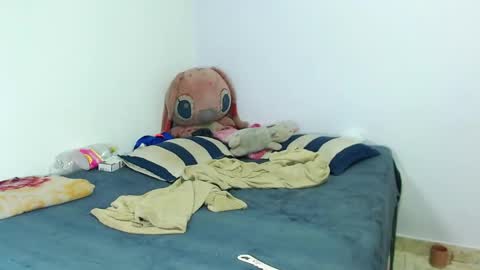 Emily  IGEmmily Baussa online show from 11/04/25, 08:30