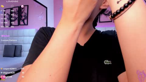 Snapshot of emily_roux chatting on 01/10/25, 09:13 EMILY online show from 01/10/25, 09:13