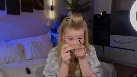 emily shepard online show from 04/16/26, 03:29