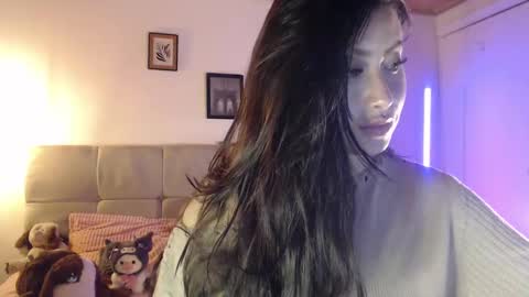 Snapshot of emily_swan_04 chatting on 01/24/25, 10:41 Emily Swan online show from 01/24/25, 10:41