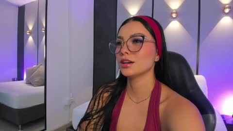 emily_tolson online show from 05/22/26, 07:41