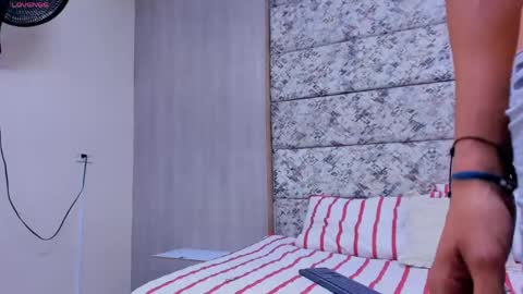 Emily  Tom  online show from 04/23/26, 02:13