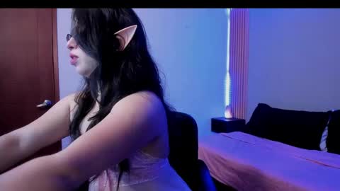  Vanesa  online show from 04/22/26, 11:23