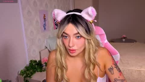 Emily online show from 04/21/26, 09:15